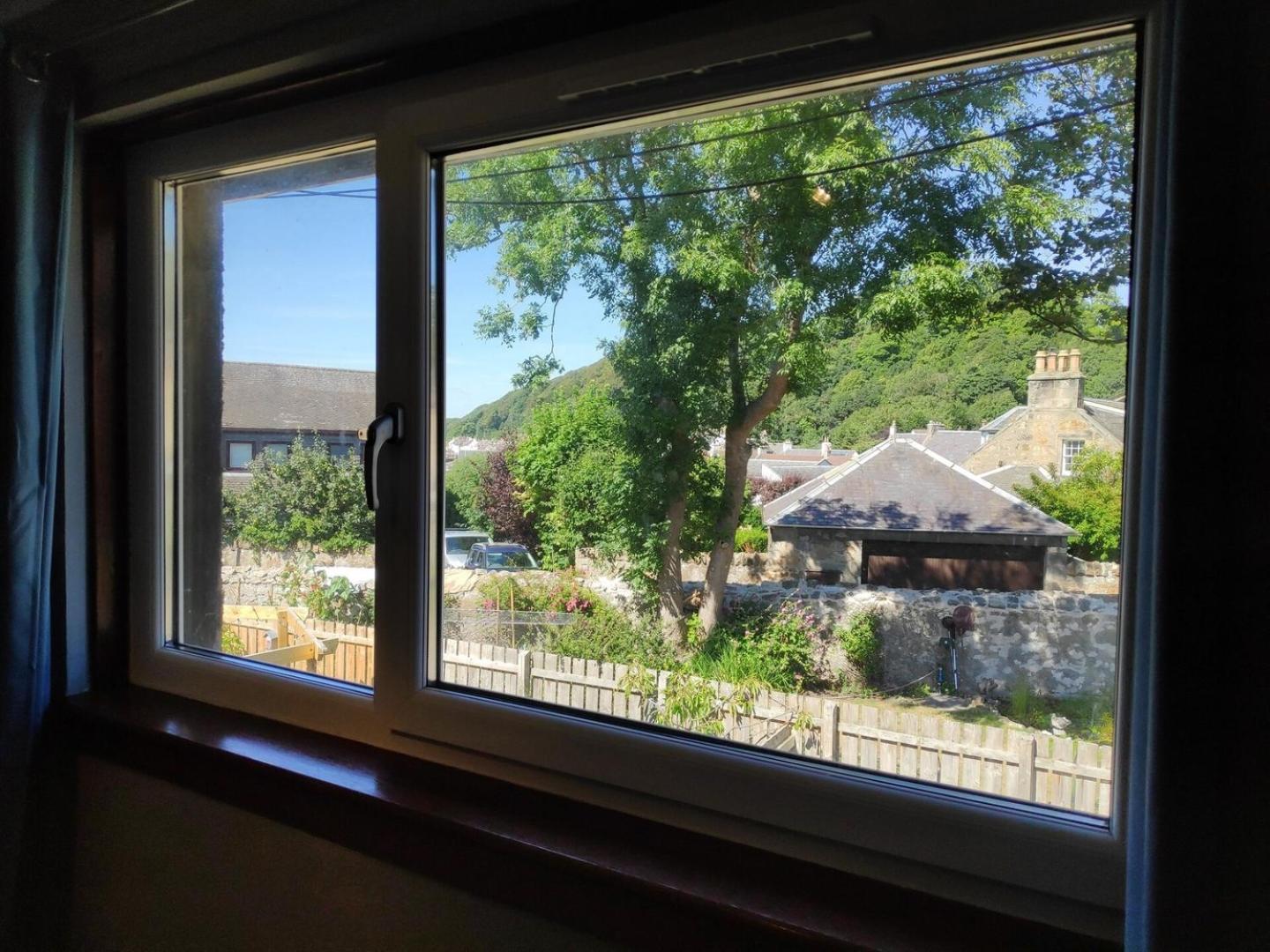 Lovely 2Bd Flat In Picturesque Limekilns Fife Eksteriør billede